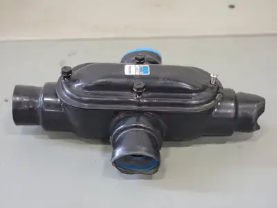 USED THOMAS & BETTS 1060731