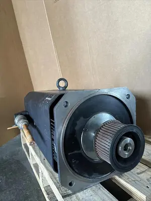 Rexroth R911309840 Servo 3ph Induction Motor MAD160C-0100-SA-M0-BQ0-35-V1 #HP110