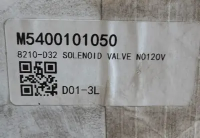 NEW ASCO 8210-D32 SOLENOID VALVE 120/60-110/50 8210D32
