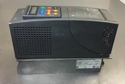 GE 6KAVI43001Y1B2 3.2A 480VAC 1.5HP Inverter Drive AV-300I 1E