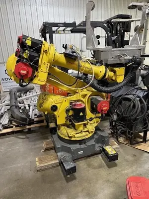 USED 2013 FANUC R-2000IB165FR30IA