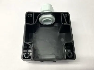 LA36 | Pushbutton Enclosure  2-13/16" x 3-1/16" w/ Yijia  Green Non-Illuminated - Used