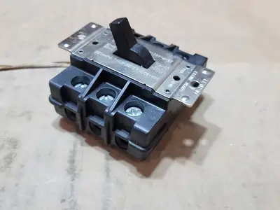 Used LEVITON MS603 Misc Electrical & Power Parts British Columbia CA | Lenmark #1439396