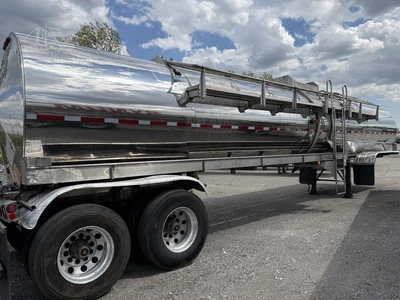 Used 1999 POLAR _UNKNOWN_ Liquid Supply Trailers Indiana US | Lakeshore Equipment Sales #1546610