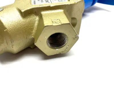Used Ross L-O-X/EEZ-ON Manual Energy Isolation Valve 2-10bar Plumbing Equipment Michigan US | Maverick Industrial Sales #1489351