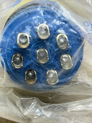 NEW Amphenol 972223S