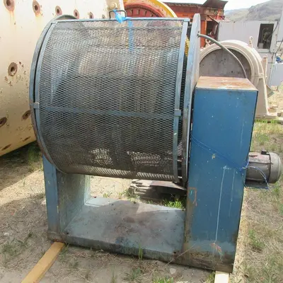 US Stoneware 23in Dia. x 33in Long Batch Mill
