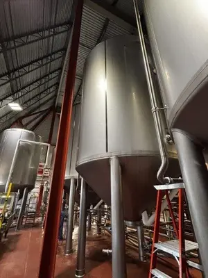 2010 MUELLER 8,300 GALLON Cuve en Inox | Perry Equipment (2)