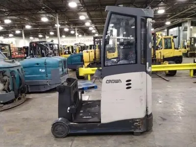 USED 2017 CROWN SR5000-20
