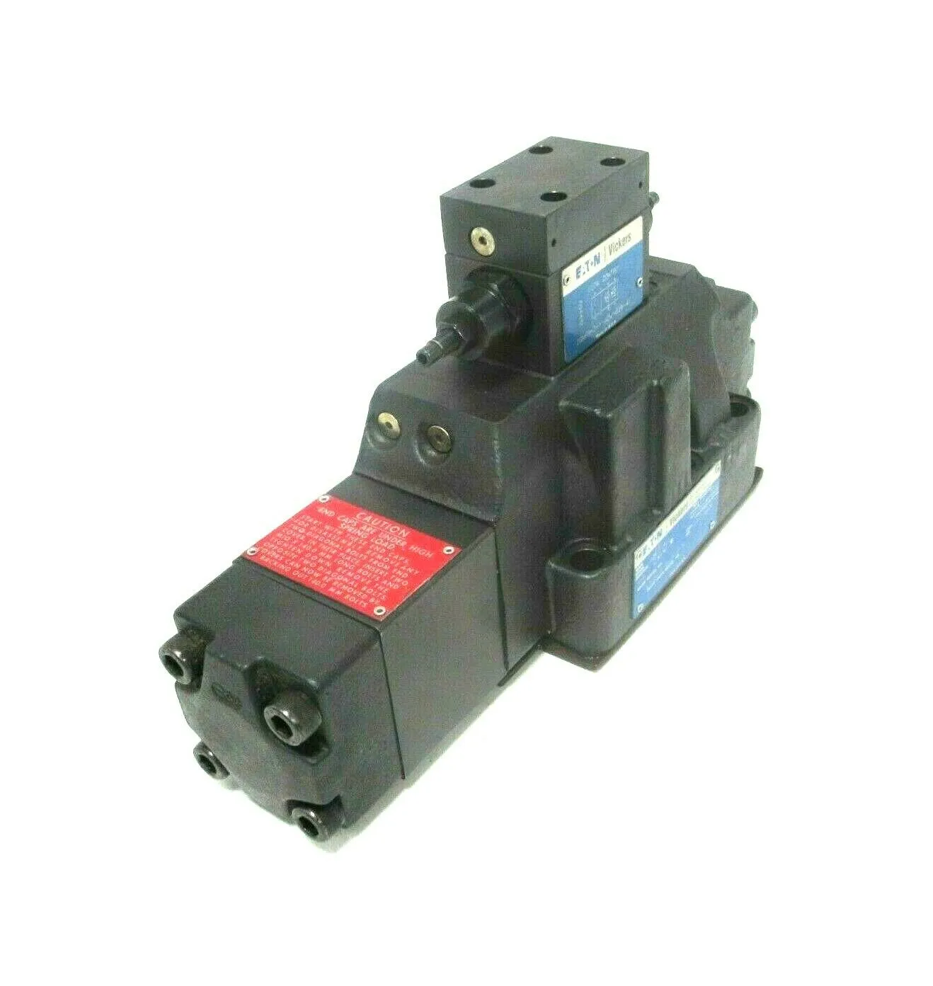 NEW EATON F3-DG3V-8-2A-2-10 CONTROL VALVE 02-396836 DGMFN-3-Y-A2W-B2W-41