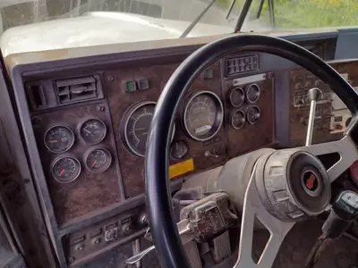 USED 1995 KENWORTH T800