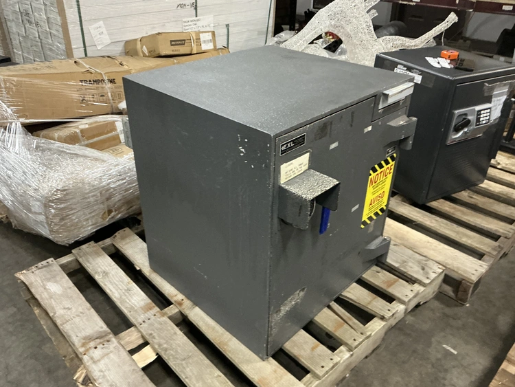 Used _UNKNOWN_ _UNKNOWN_ Safes Michigan US | Miedema Asset Management Group #1307978