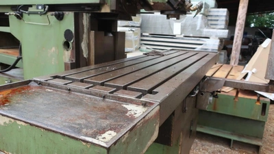 CME CNC Universal Mill, in very good used condition, visible under power