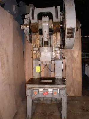 60 Ton Minster #6 O.B.I. Press; Mechanical Clutch; S/N 6-B553