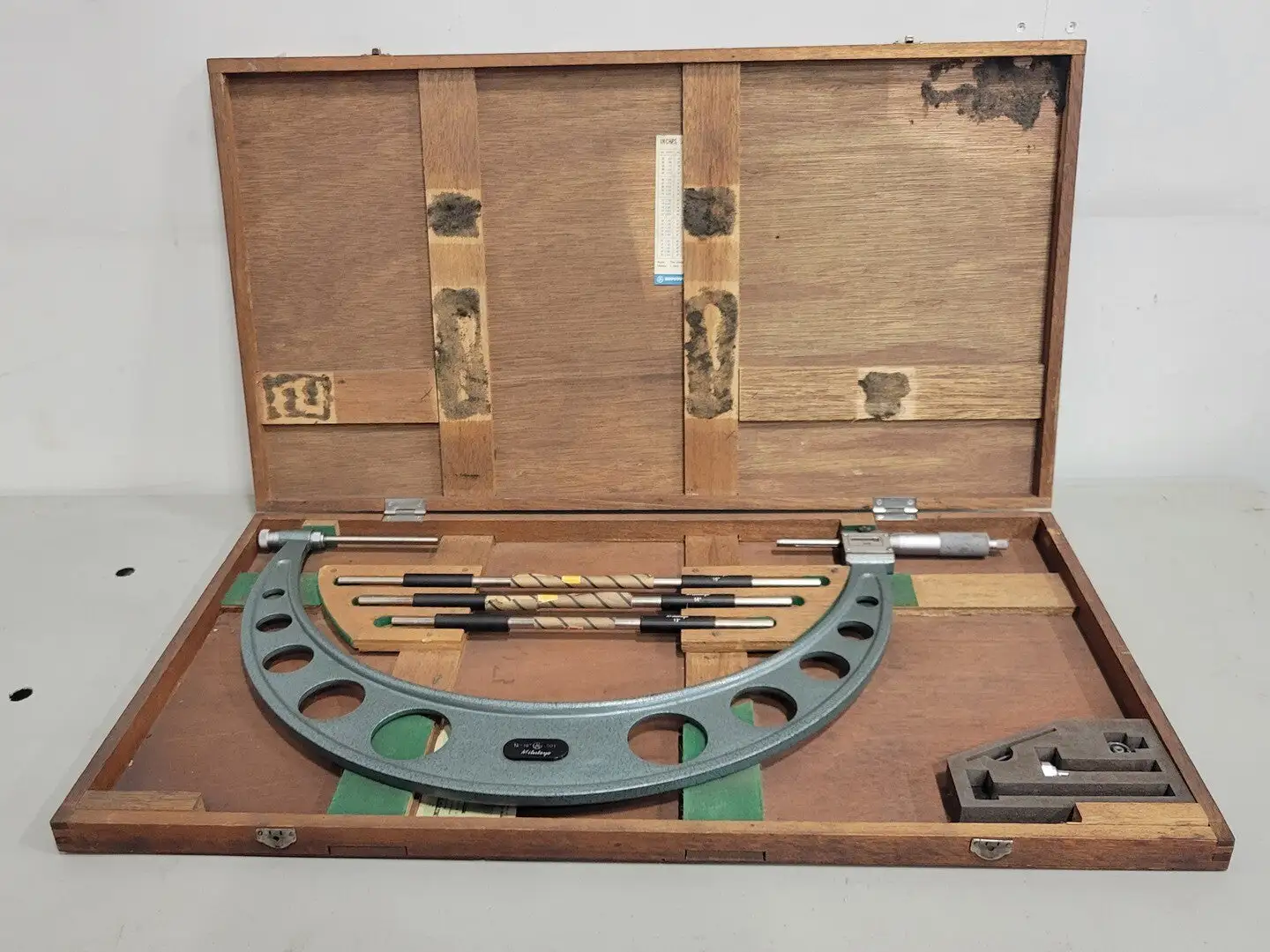12-18" Outside Micrometer Set