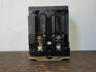 USED SQUARE D 8903SM01