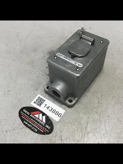 Used C CHAUVIN ARNOUX RE20097 Bus Bars & Plugs Michigan US | Ideal Machinery #696474