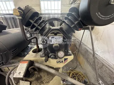 USED INGERSOLL RAND 2340 5HP AIR COMPRESSOR