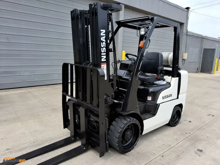 Used NISSAN 7,000LBS CAPACITY Liquid Propane Forklifts Michigan US | Miedema Asset Management Group #1410963