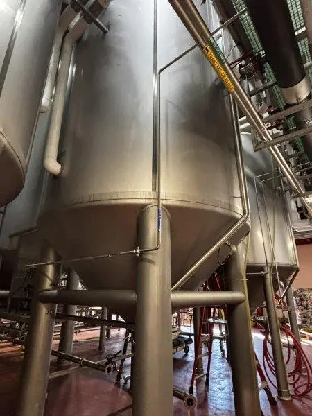 USED MUELLER 16,600 GALLON