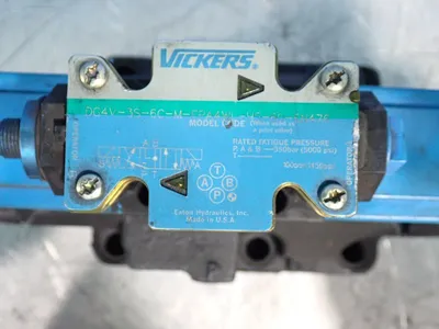 USED VICKERS DG5S833CTMFPA4WLH530EN483