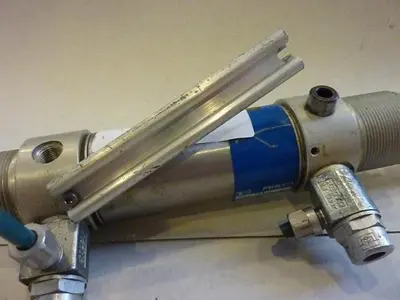 USED FESTO DSW-40-25-P-A