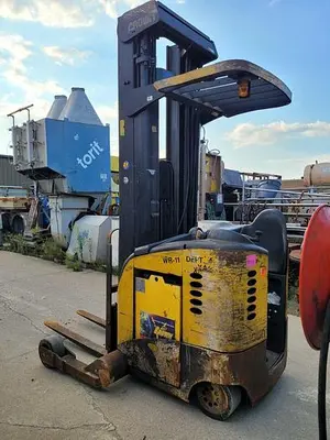 USED 2000 CROWN RR5000