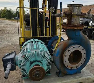 USED 1993 GOULDS 3196XL