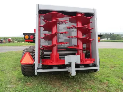 New | in-Stock 2026 TUBELINE NITRO 275RS Manure Spreaders Pennsylvania US | Zimmerman Farm Service #1410439