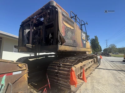 Used 2016 CATERPILLAR 330FL Crawler Excavators Tennessee US | Moore Equipment #1517440
