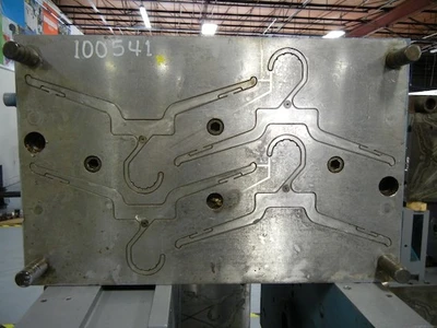Hanger 12"