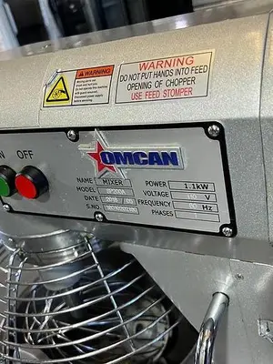 Omcan Mixer 20 QT + attachment