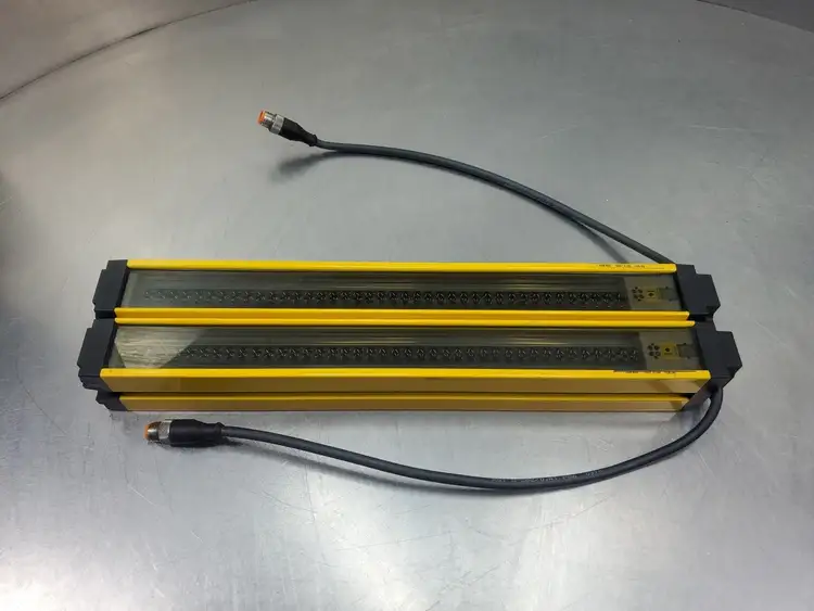 Used SICK C4000 C46E-0301CT400/C46S-0301CT400 Safety Curtain System Light Curtains & Grids South Carolina US | Palmetto Automation #1159955