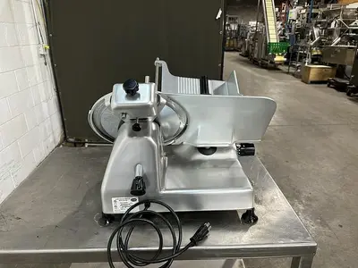 USED GLOBE G12