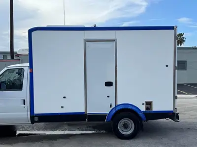Used 2024 FORD E-350 Reefer Trucks Florida US | Truck and Van Outlet #1509245