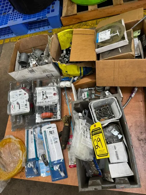 Used _UNKNOWN_ _UNKNOWN_ Plumbing Equipment North Carolina US | Myron Bowling Auctioneers Inc #1543453
