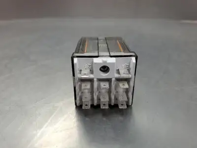 USED Allen Bradley 700-HB33A1 15A 120VAC Relay