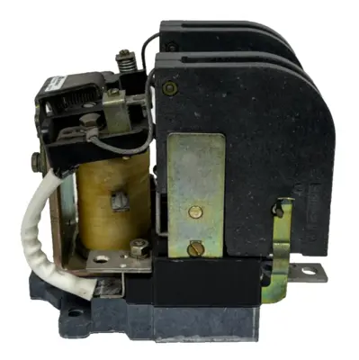 NEW CUTLER-HAMMER ME-320C CONTACTOR 125VDC ME320C