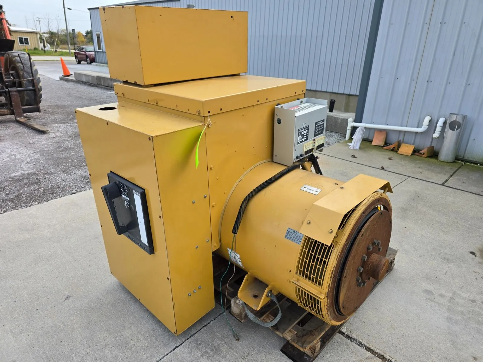 Caterpillar SR4B 350 KW Standby Rated Generator End 208V 1214Amps 1800RPM EMCPII