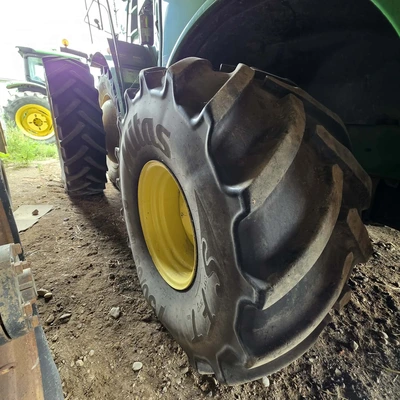 JOHN DEERE 8800 chopper | Iron Listing (17)