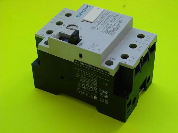Used SIEMENS 3VU1300-1MH00 Circuit Breakers Michigan US | Ideal Machinery #603779