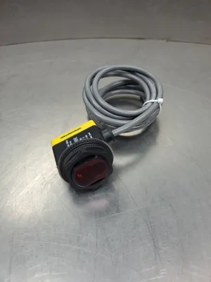 Banner Enginnering QS30VR3FF600 Sensor, 24-250VAC/12-250VDC. 5E-35/1