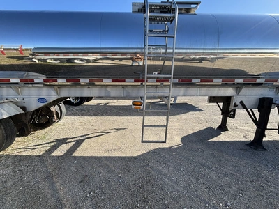 Used 2014 WALKER MILK TANKER TRAILER Tanker Trailers Michigan US | Miedema Asset Management Group #1709462