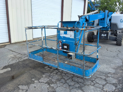 USED 2015 Genie Z-62/40