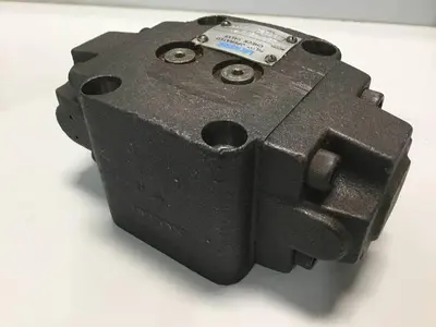 USED VICKERS 4CG061A21