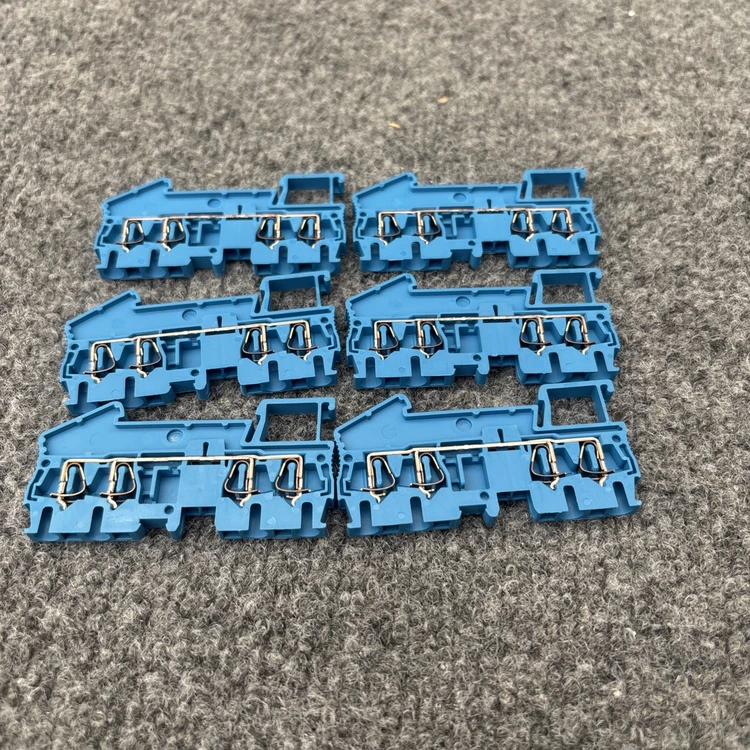 Used Phoenix Contact ST 2,5 QUATTRO Terminal Blocks California US | Davliegogo LLC #1708373