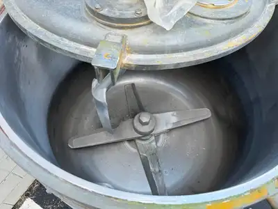USED 1900 KOEHRING PRODEX HORZIONTAL JACKETED MIXER