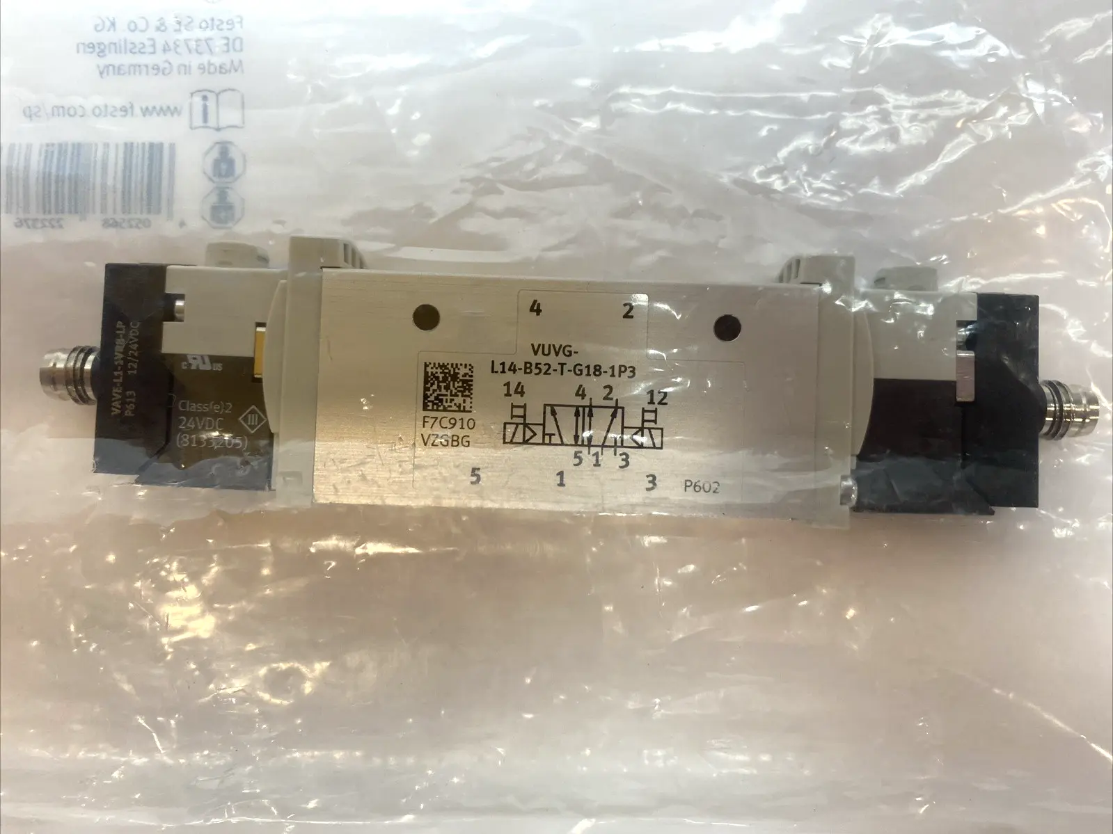 VUVG-L14-B52-T-G18-1R8L | Festo  Solenoid Valve Pneumatic, 24VDC, 5/2-Way 574230 - New