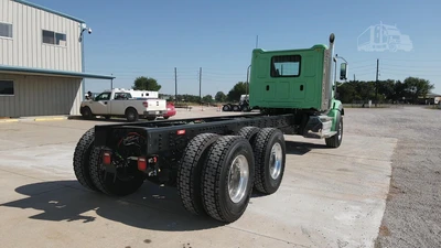 New | in-Stock 2025 WESTERN STAR 47X Cab Chassis trucks Texas US | Roll Off Truck World #1492024