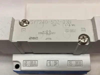 New | in-Stock SMC SY7240-5DZ-03N Solenoid Valves | Surplus Asset Holdings #1204179